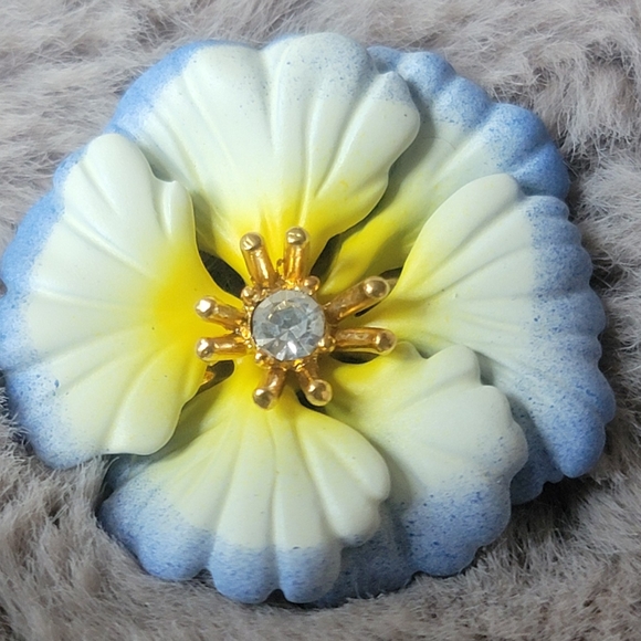 Blue and Yellow Floral Brooch - Picture 4 of 5